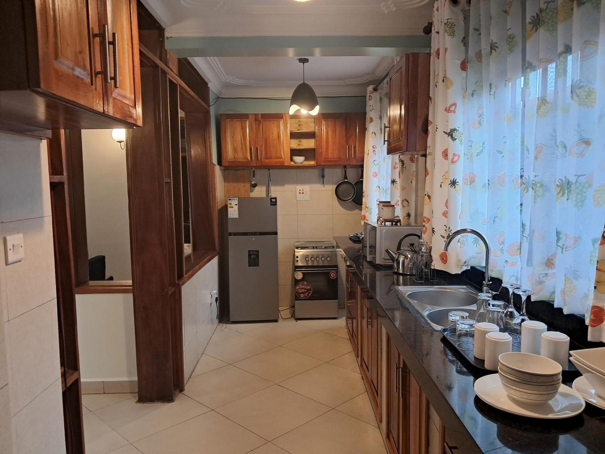 Elena & Kimberly Apartment Gulu Exterior photo