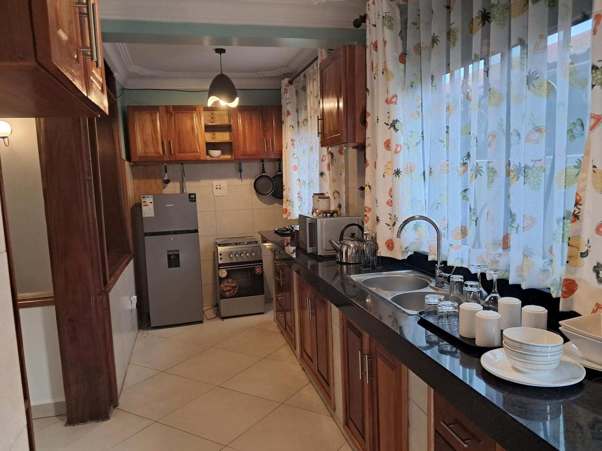 Elena & Kimberly Apartment Gulu Exterior photo