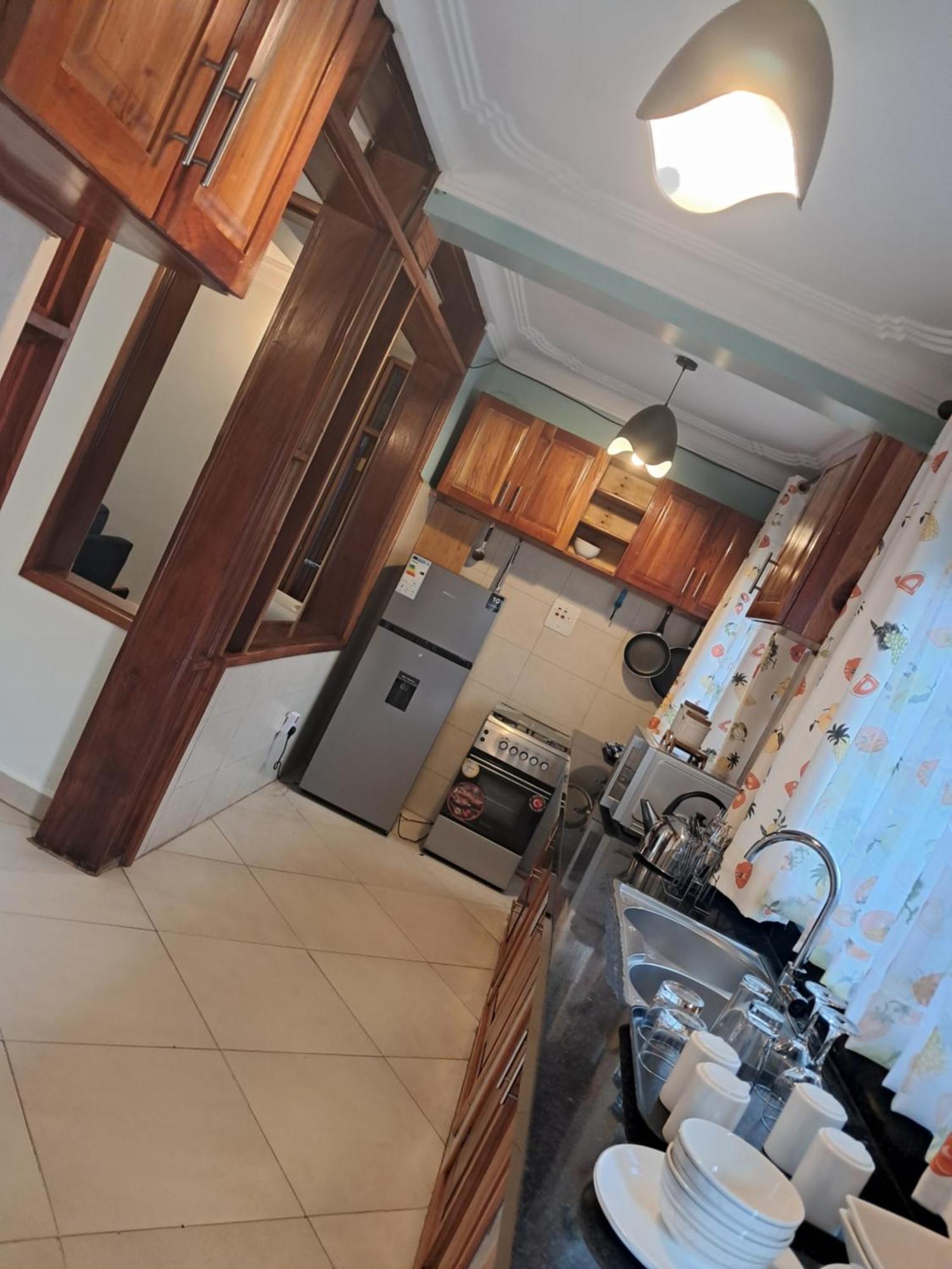 Elena & Kimberly Apartment Gulu Exterior photo